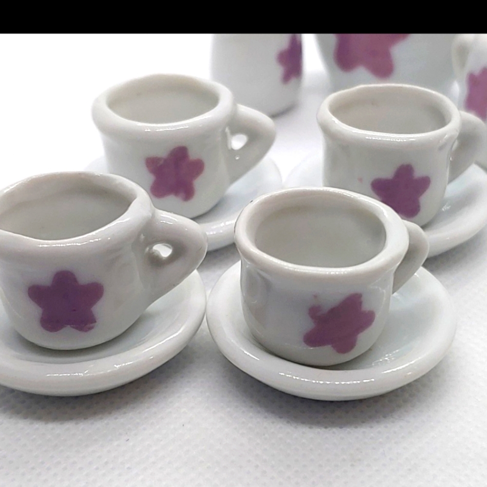 Mini Children's Tea Set - Picture 7 of 10